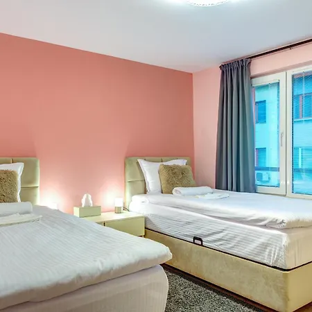 за гости райково Apartman Szmoljan