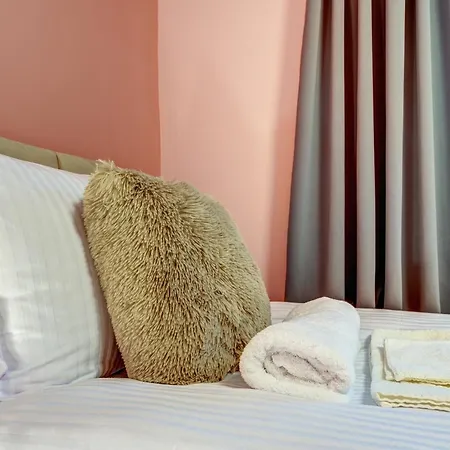 за гости райково Apartman Szmoljan