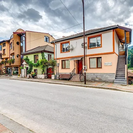 за гости райково Appartement Smolyan